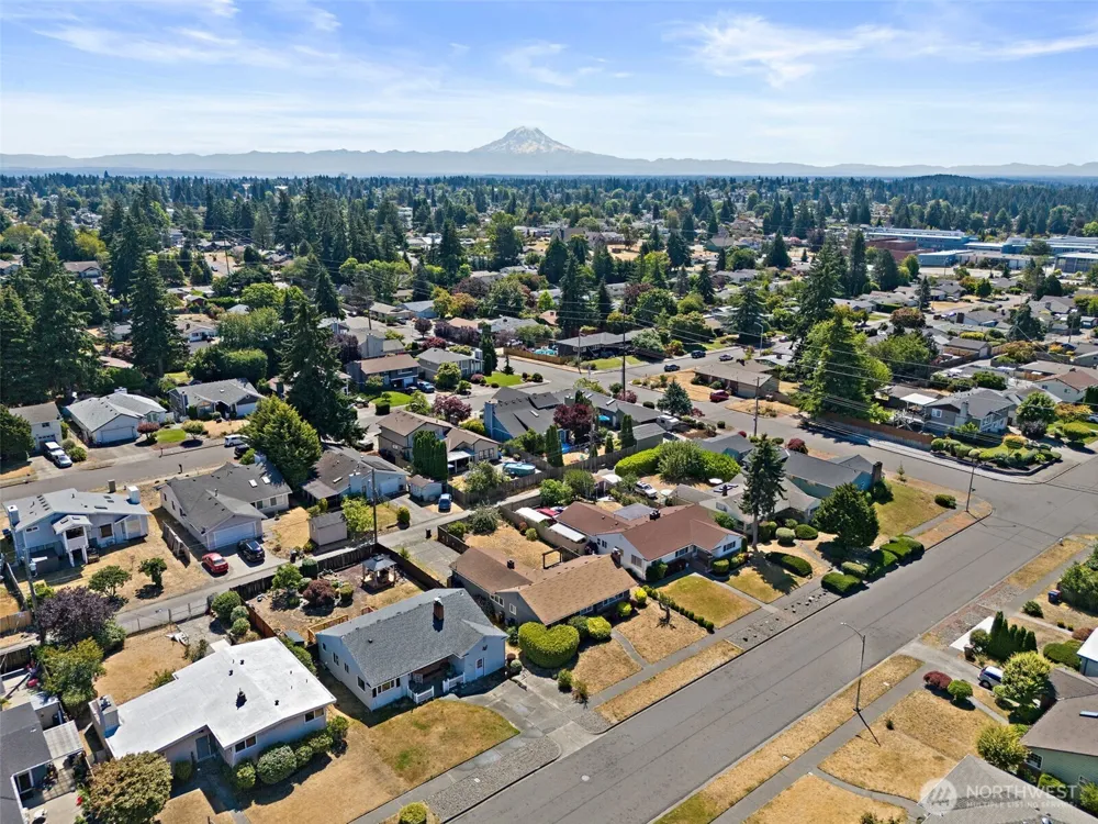 1821 Bennett Street Tacoma, WA 98406