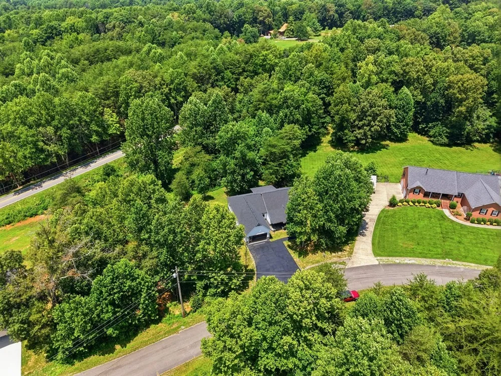 320 Christie Cir Cookeville, TN 38501