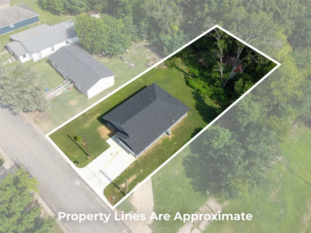 1201 E 8th St Mt Pleasant, TX 75455