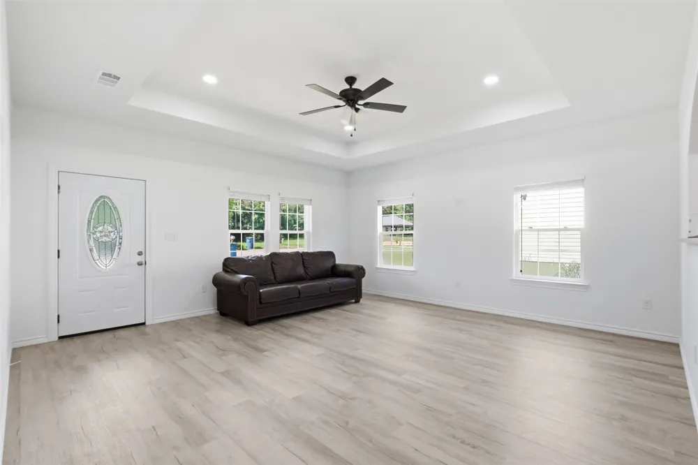 1201 E 8th St Mt Pleasant, TX 75455
