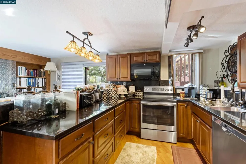 716 Gelston Pl El Cerrito, CA 94530