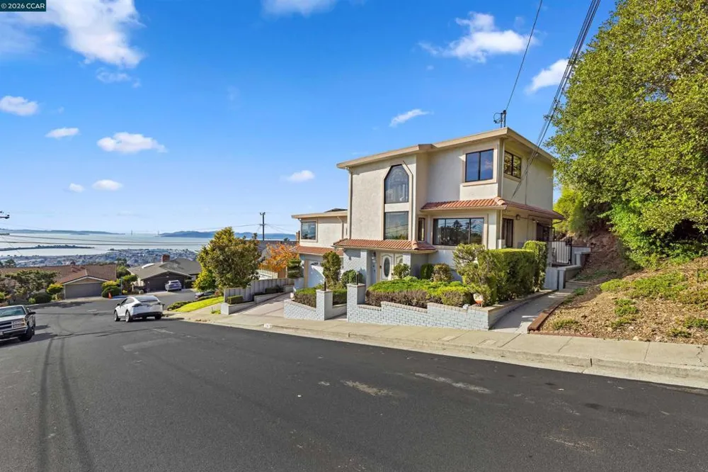 716 Gelston Pl El Cerrito, CA 94530