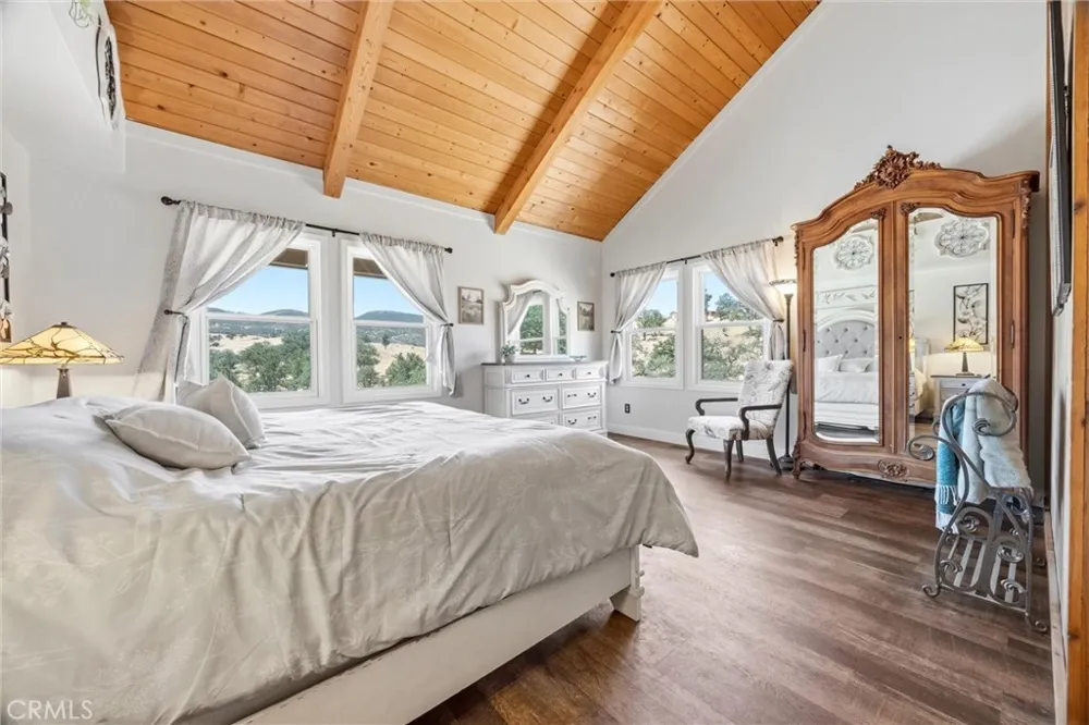 20205 Old Town Road Tehachapi, CA 93561