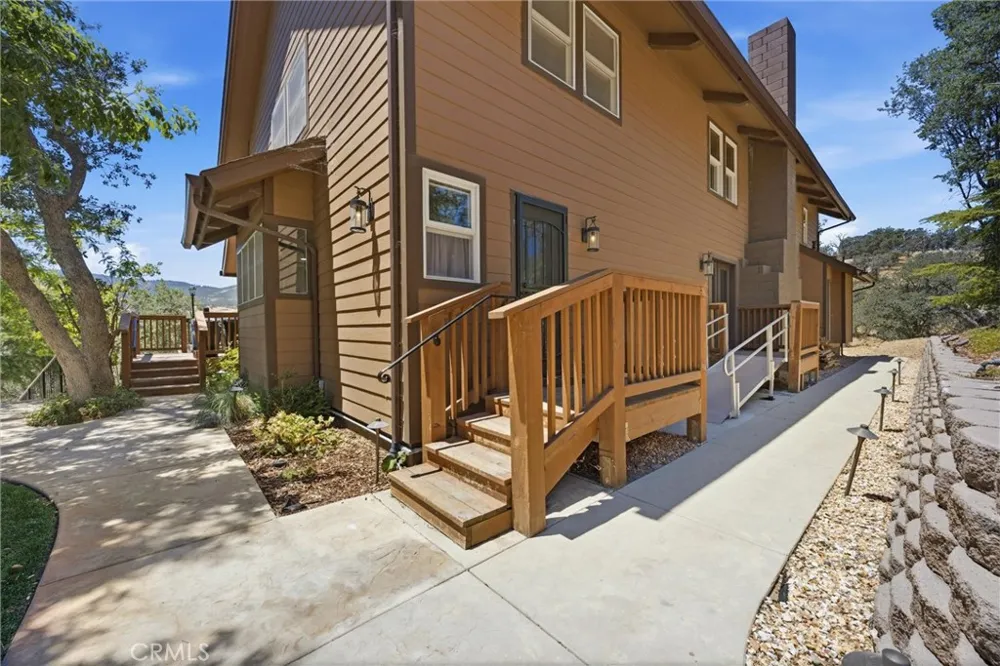 20205 Old Town Road Tehachapi, CA 93561