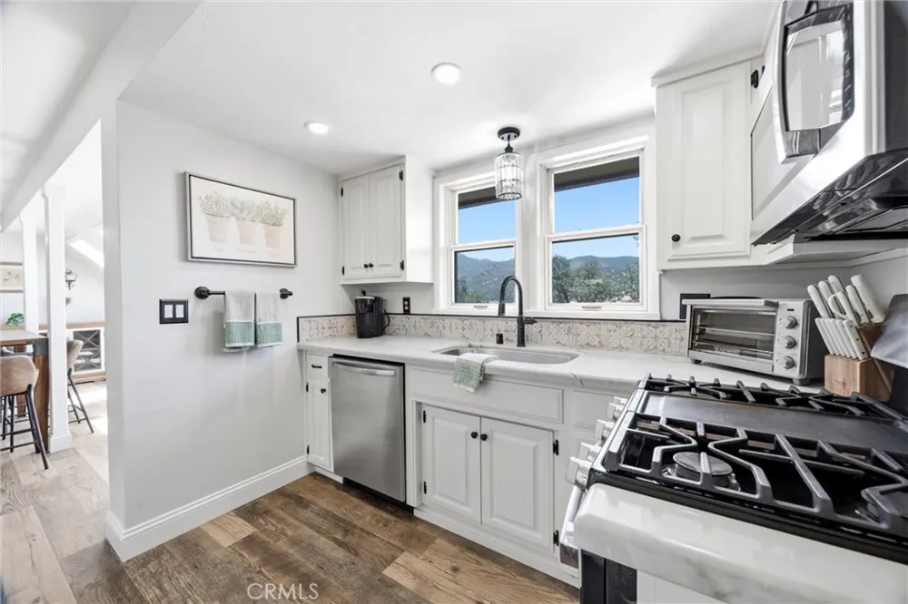 20205 Old Town Road Tehachapi, CA 93561