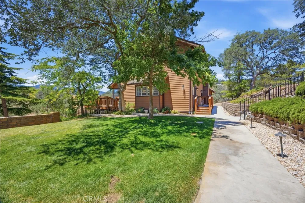 20205 Old Town Road Tehachapi, CA 93561