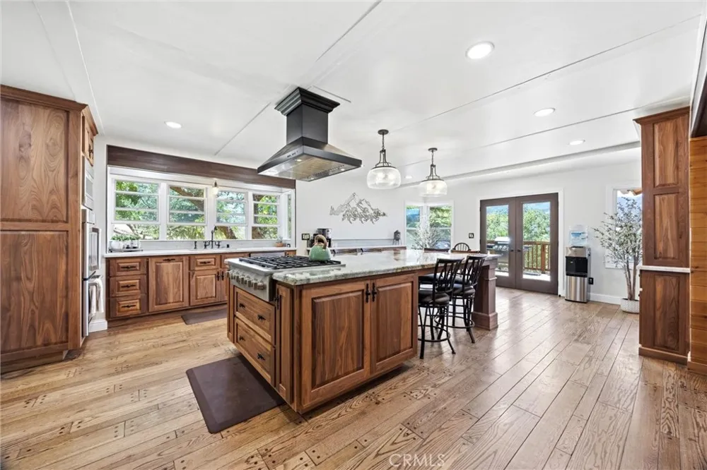 20205 Old Town Road Tehachapi, CA 93561
