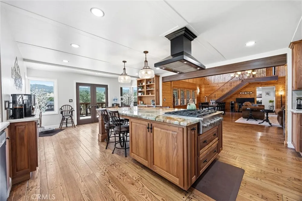 20205 Old Town Road Tehachapi, CA 93561