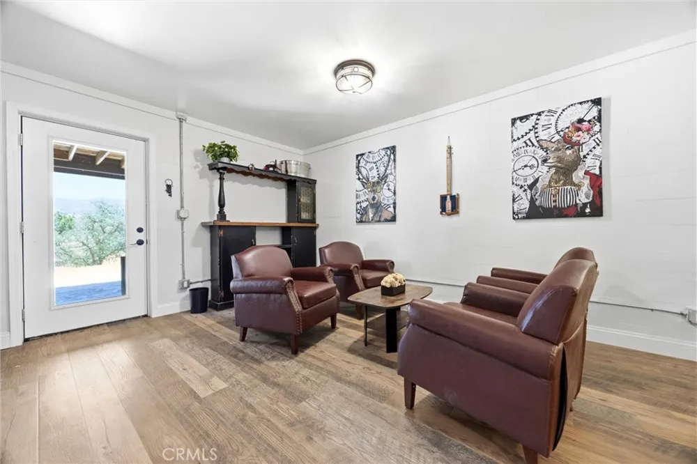 20205 Old Town Road Tehachapi, CA 93561