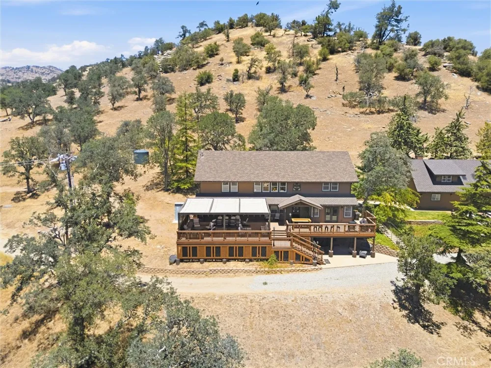 20205 Old Town Road Tehachapi, CA 93561