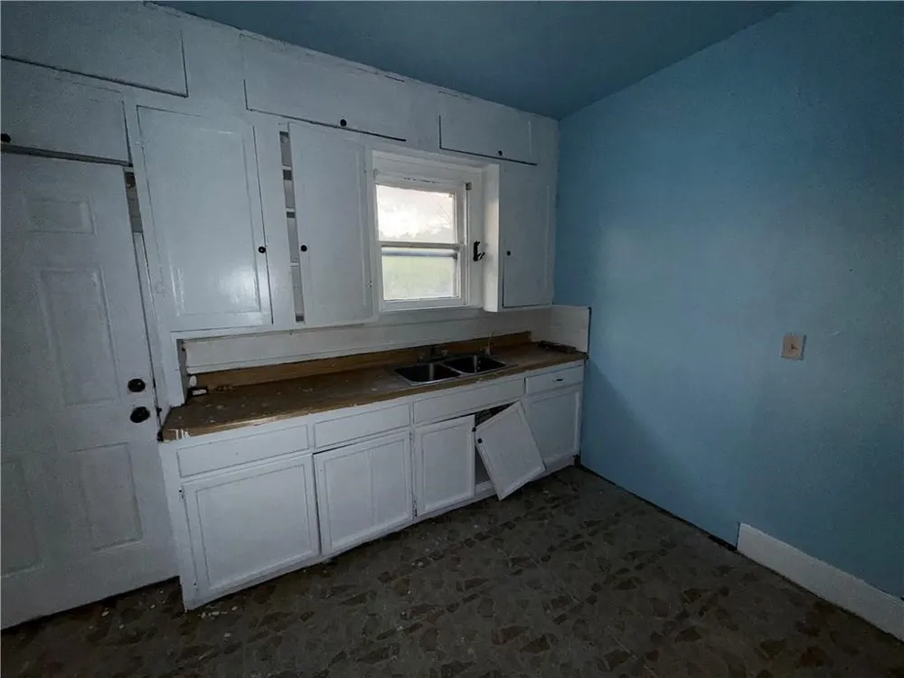 519 W Mesquite Avenue Kingsville, TX 78363