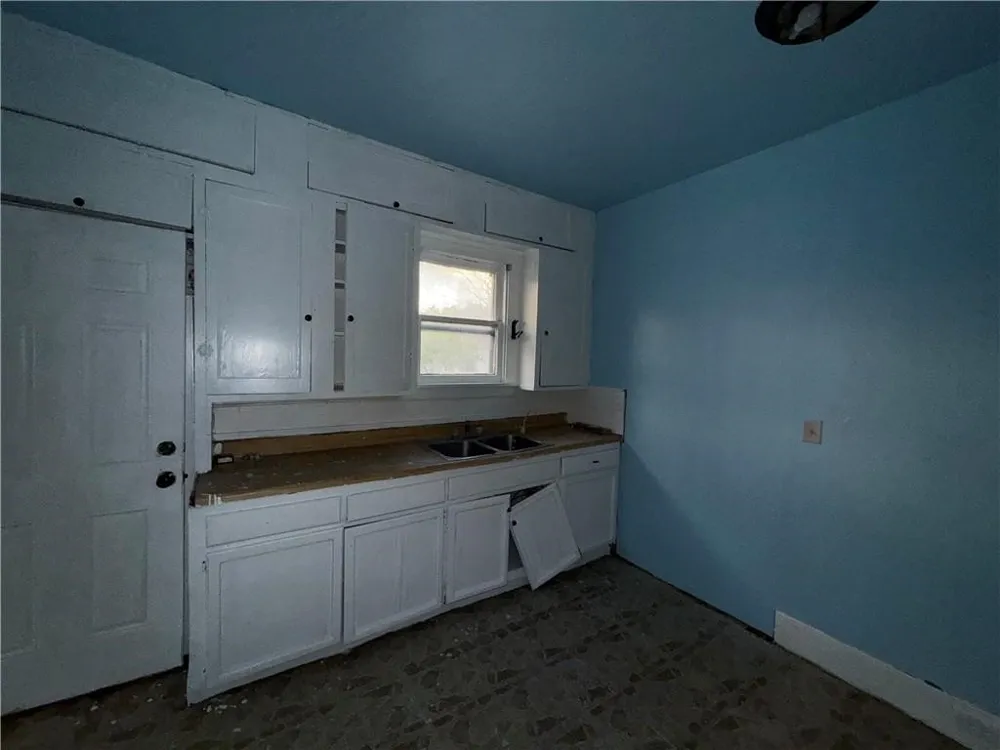 519 W Mesquite Avenue Kingsville, TX 78363