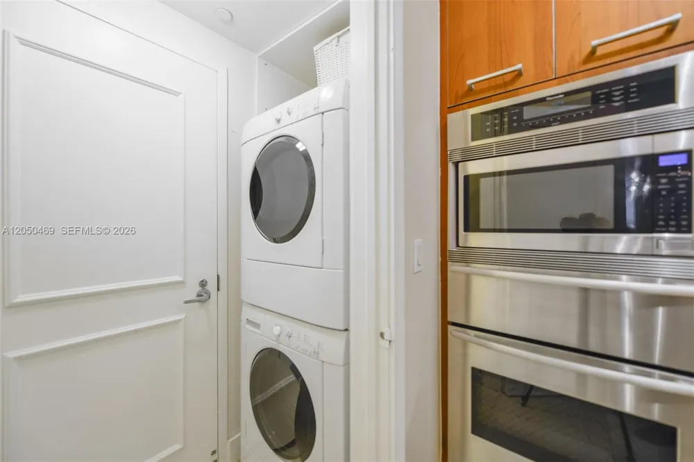 3101 S Ocean Dr #404 Hollywood, FL 33019