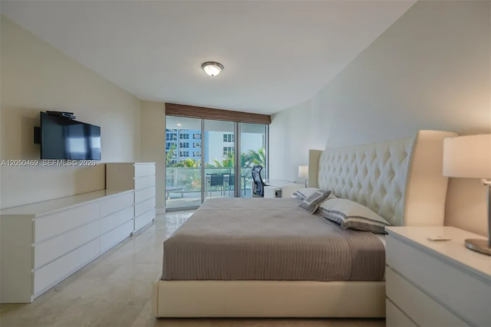 3101 S Ocean Dr #404 Hollywood, FL 33019