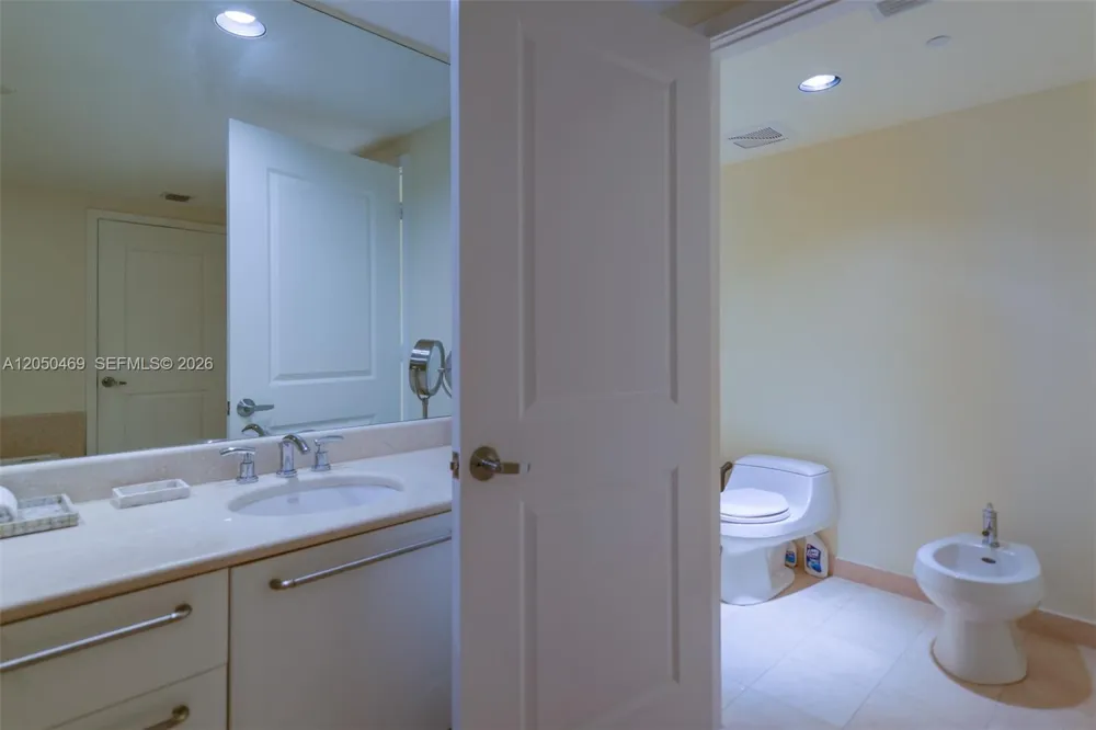 3101 S Ocean Dr #404 Hollywood, FL 33019