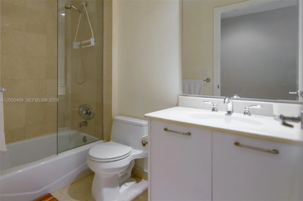3101 S Ocean Dr #404 Hollywood, FL 33019