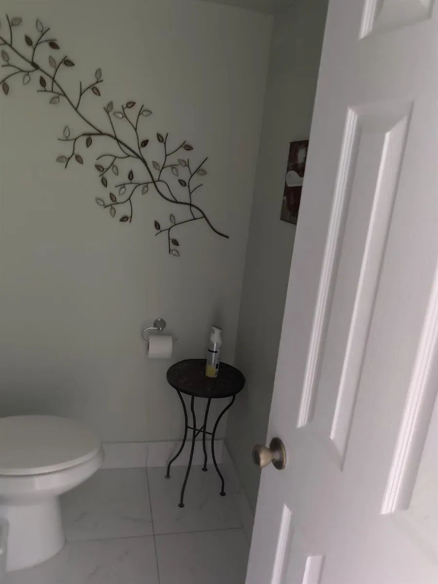 225 Bonnie Boulevard #405 Palm Springs, FL 33461