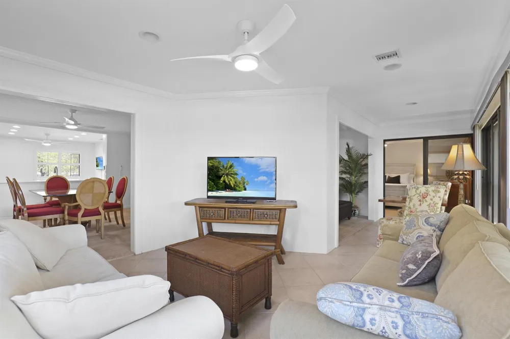 5172 SE Club Way #207 Stuart, FL 34997