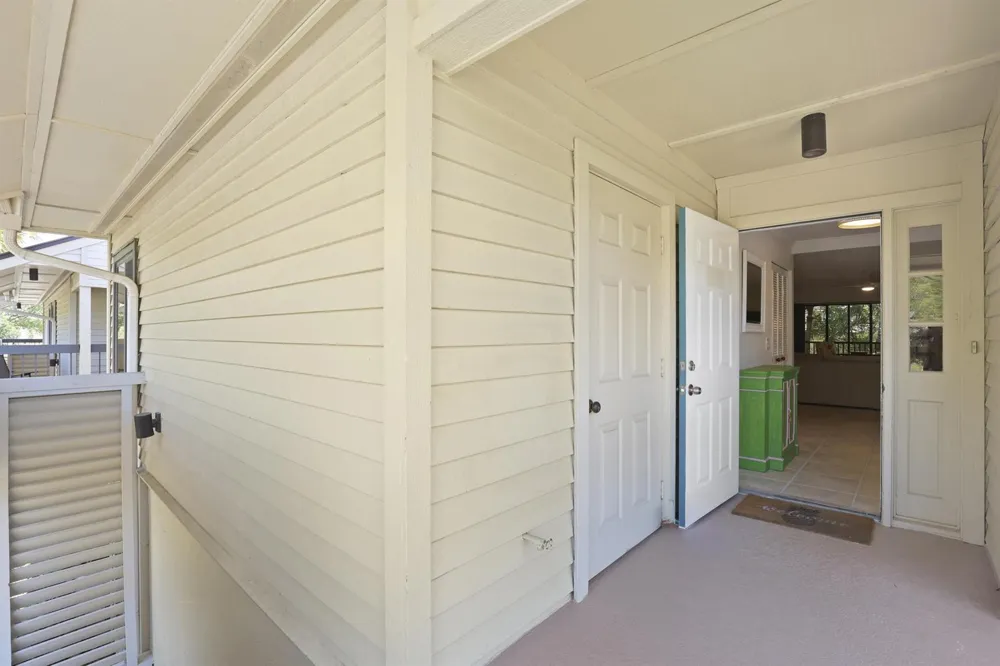 5172 SE Club Way #207 Stuart, FL 34997