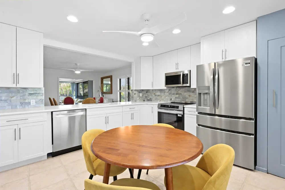 5172 SE Club Way #207 Stuart, FL 34997