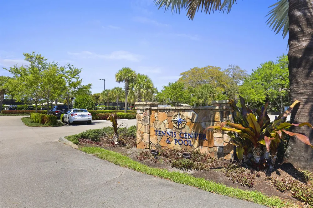 5172 SE Club Way #207 Stuart, FL 34997