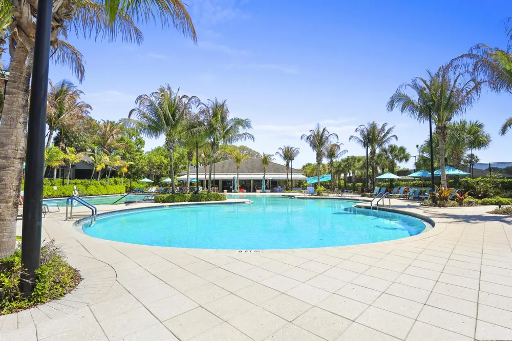 5172 SE Club Way #207 Stuart, FL 34997