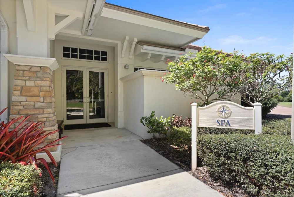 5172 SE Club Way #207 Stuart, FL 34997