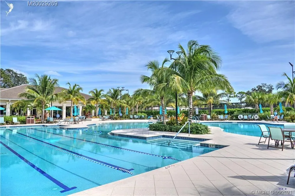 5172 SE Club Way #207 Stuart, FL 34997