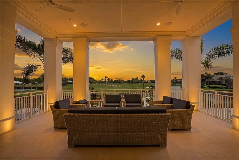 5172 SE Club Way #207 Stuart, FL 34997