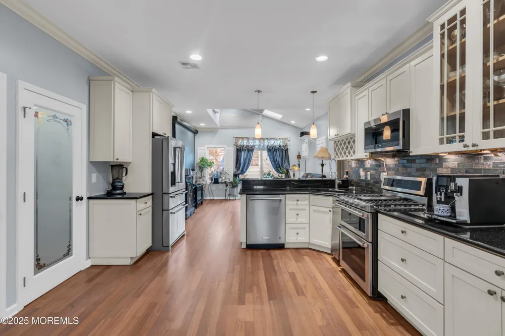 97 Navesink Avenue Highlands, NJ 07732