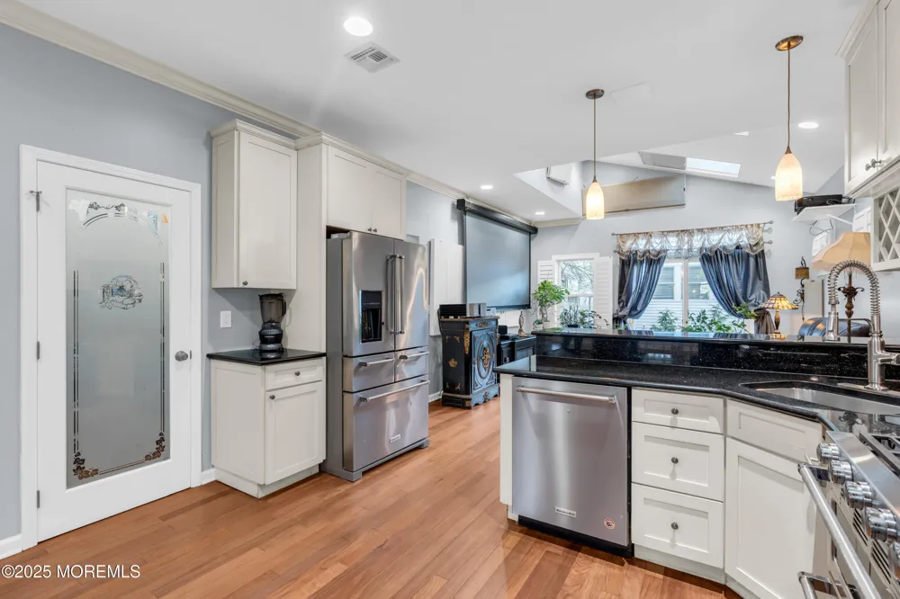 97 Navesink Avenue Highlands, NJ 07732