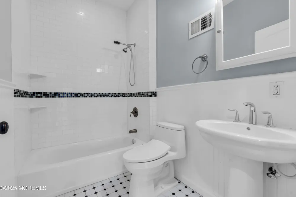 97 Navesink Avenue Highlands, NJ 07732