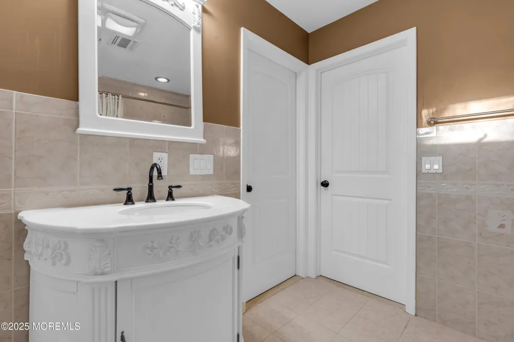 97 Navesink Avenue Highlands, NJ 07732