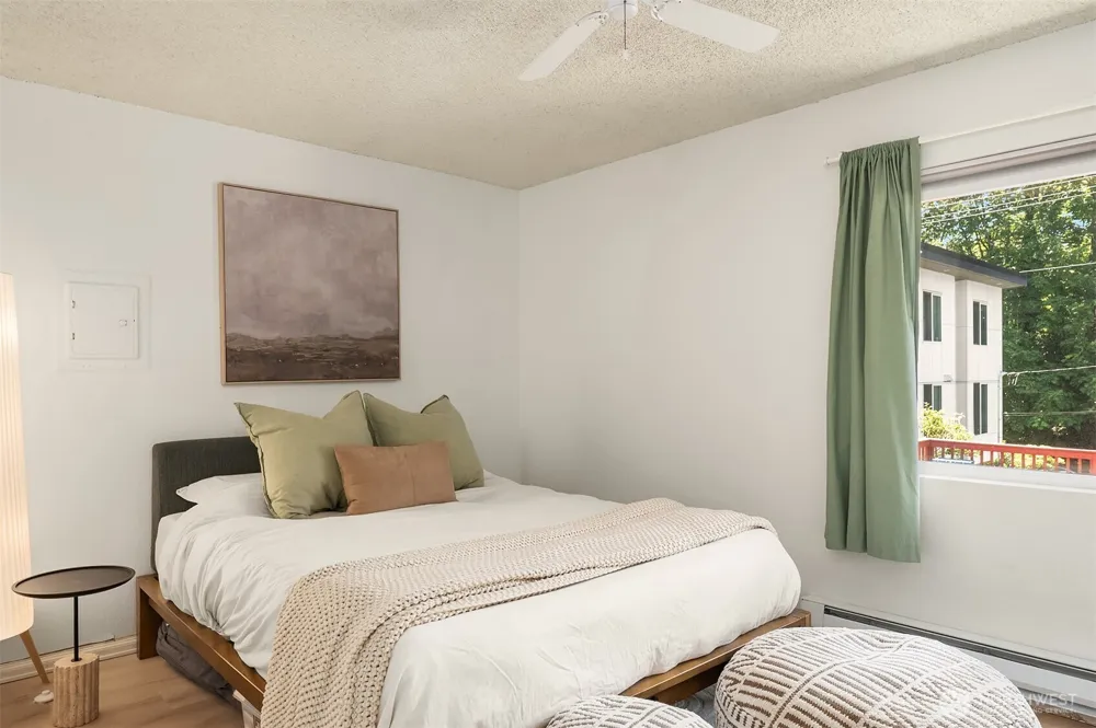3009 3rd Avenue W #6 Seattle, WA 98119