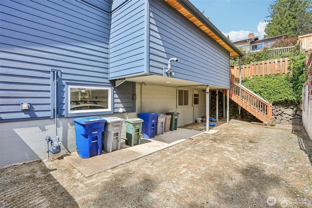 12456 SE 27th Street Bellevue, WA 98005