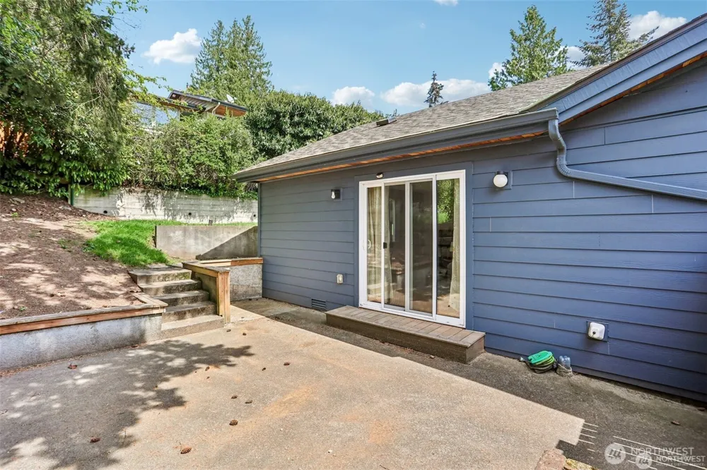 12456 SE 27th Street Bellevue, WA 98005