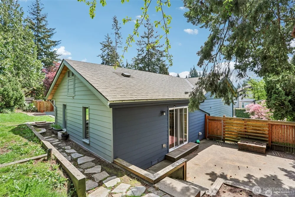 12456 SE 27th Street Bellevue, WA 98005