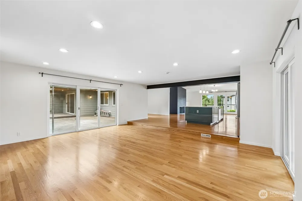 12456 SE 27th Street Bellevue, WA 98005