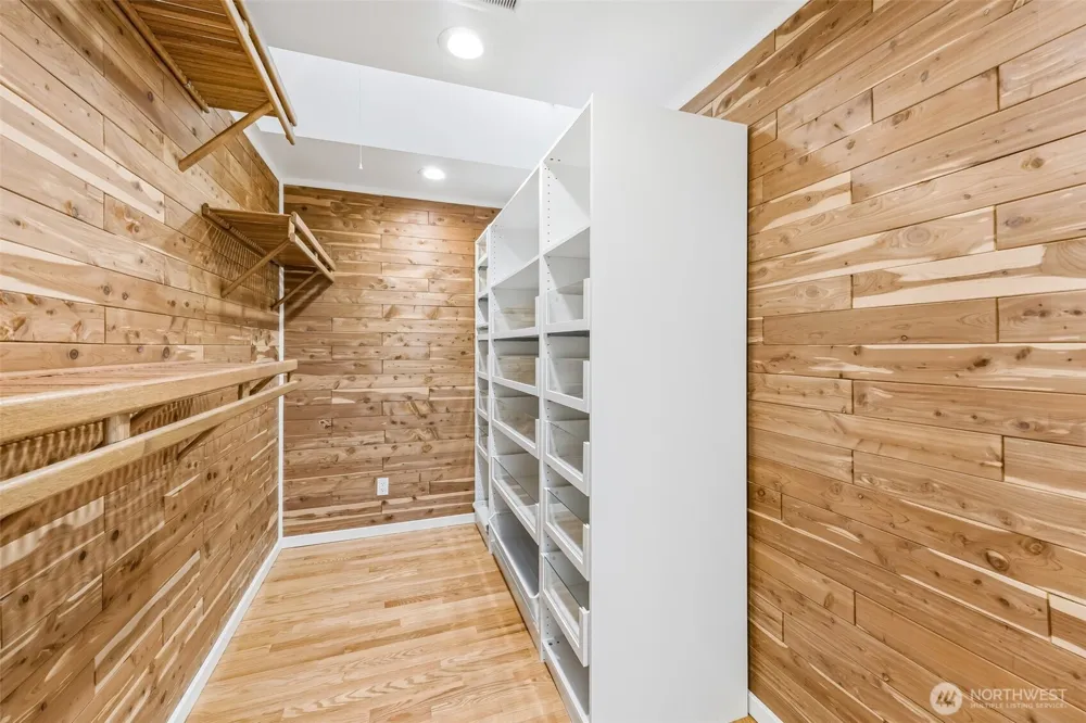 12456 SE 27th Street Bellevue, WA 98005