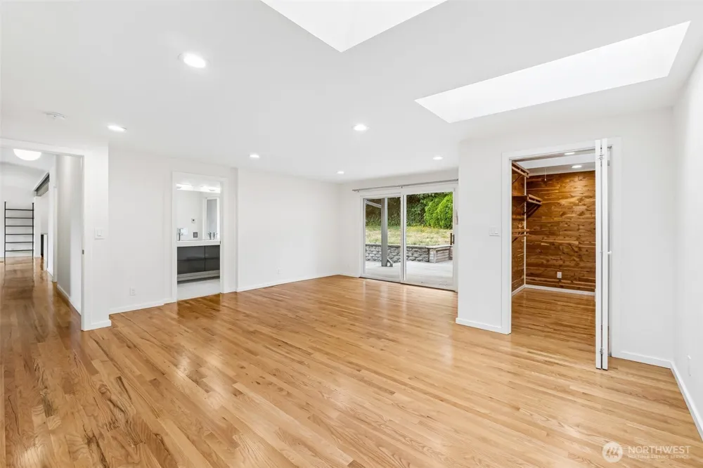 12456 SE 27th Street Bellevue, WA 98005