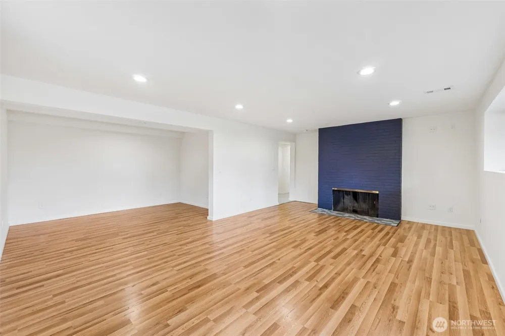 12456 SE 27th Street Bellevue, WA 98005