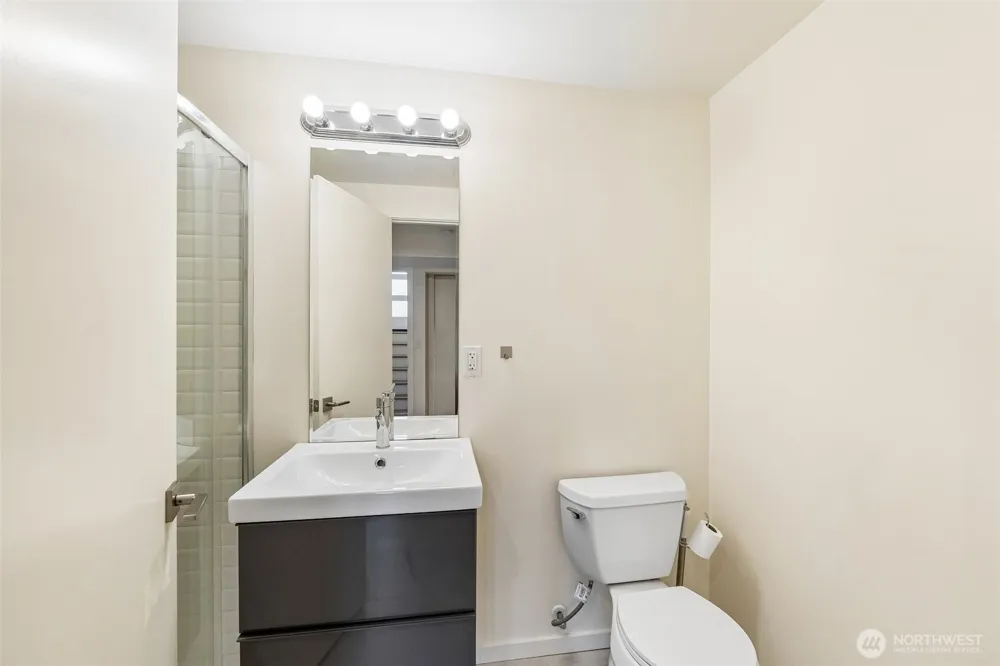 12456 SE 27th Street Bellevue, WA 98005