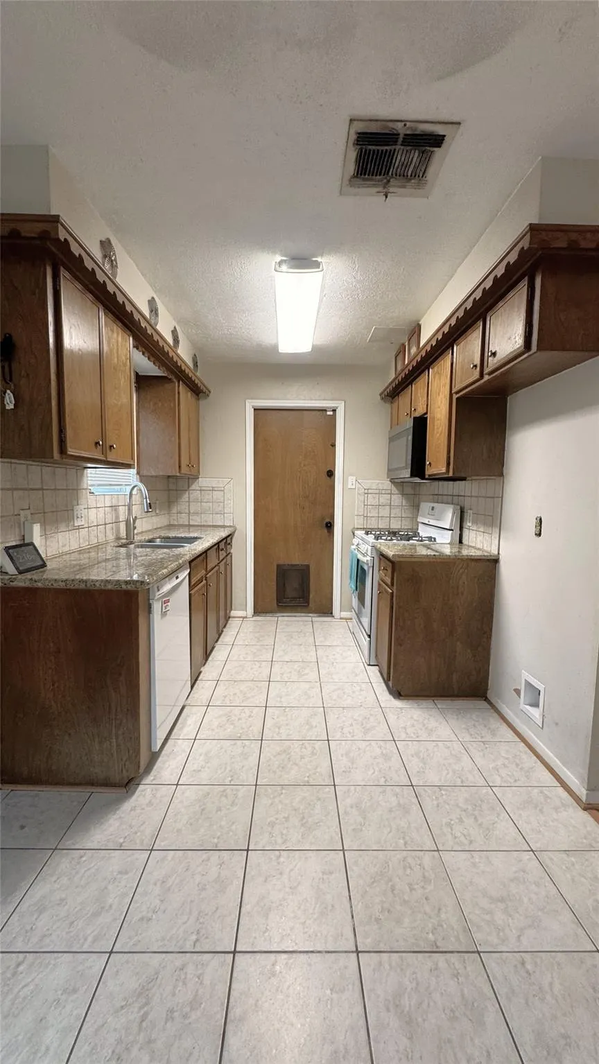 606 Nevada Street South Houston, TX 77587