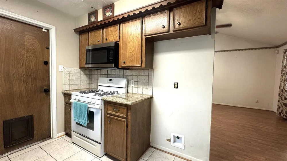 606 Nevada Street South Houston, TX 77587