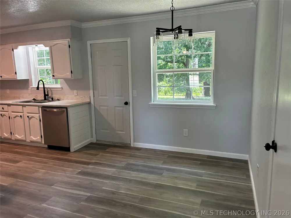 517 W Park Street Wagoner, OK 74467