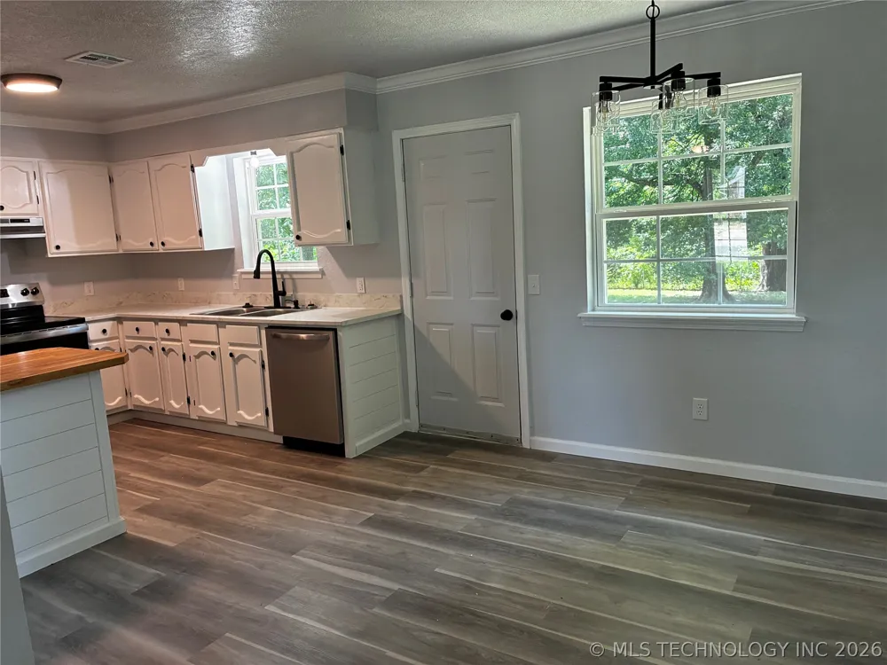 517 W Park Street Wagoner, OK 74467