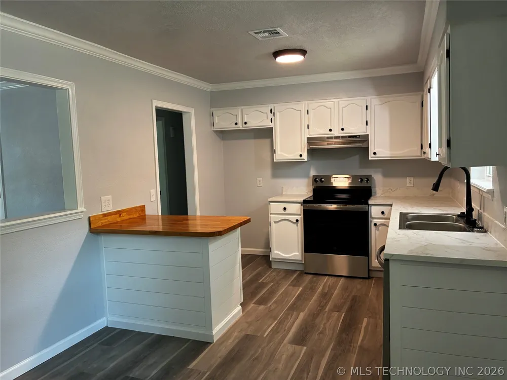 517 W Park Street Wagoner, OK 74467