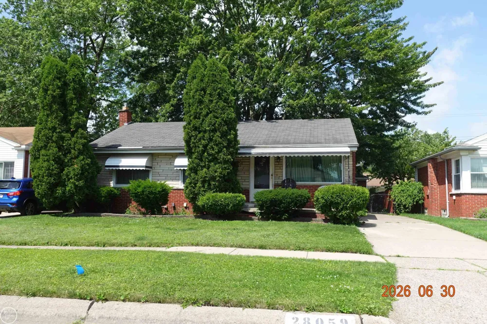 805 E PEARL AVENUE Hazel Park City, MI 48030