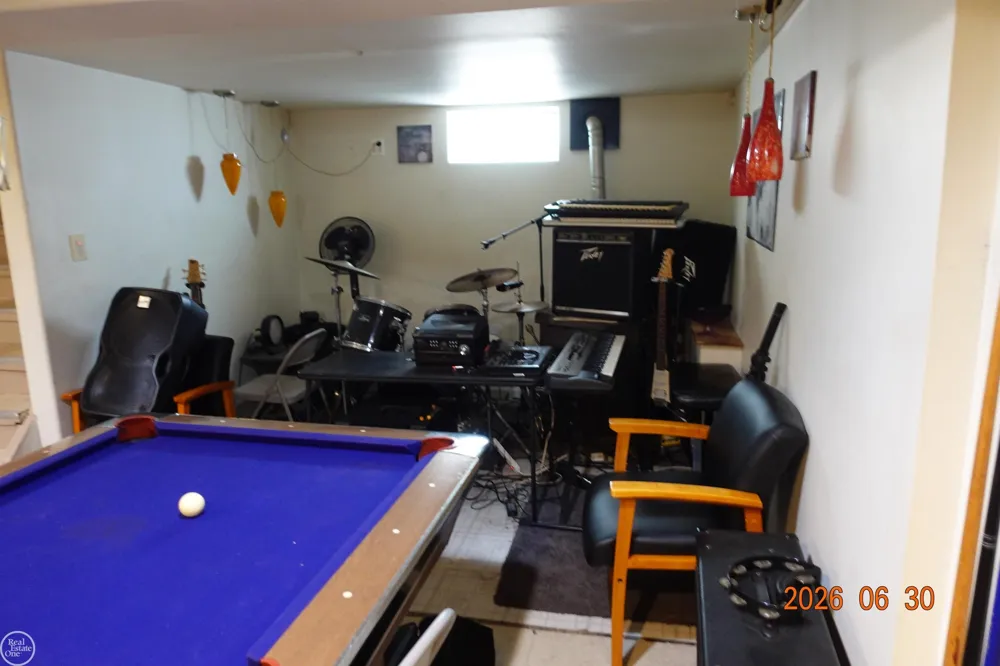 805 E PEARL AVENUE Hazel Park City, MI 48030