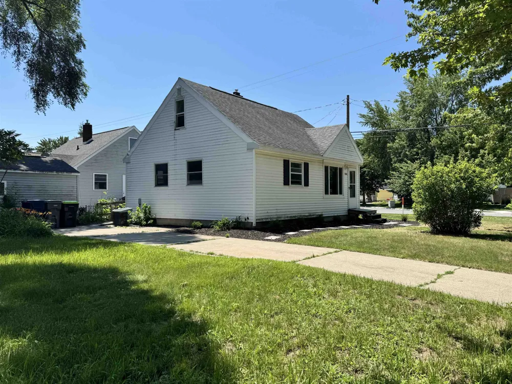 104 Bradley Midland City, MI 48640